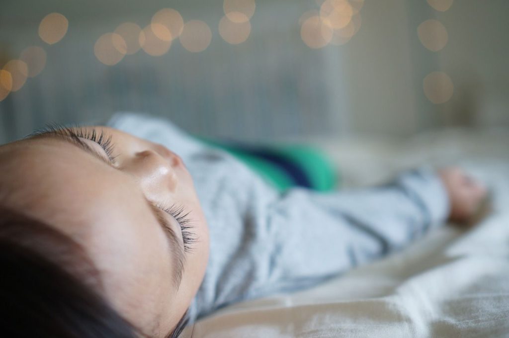bebe durmiendo